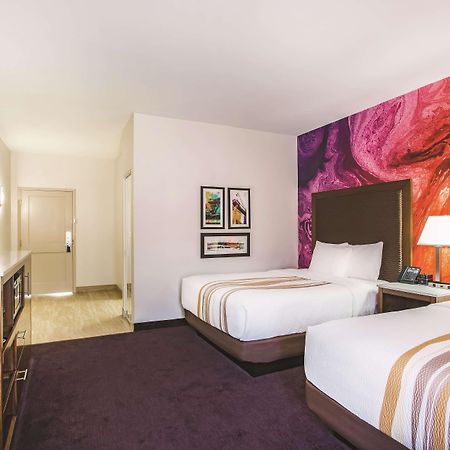 La Quinta By Wyndham Chambersburg Hotell Exteriör bild