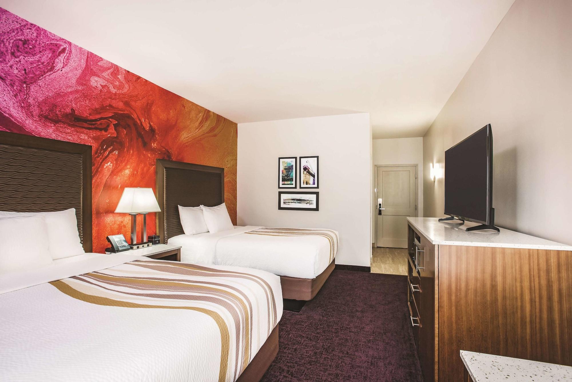 La Quinta By Wyndham Chambersburg Hotell Exteriör bild